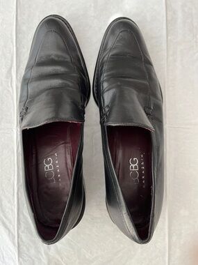 VTG 90s BCBG Black %100 Leather Women’s Slip-On Loafers